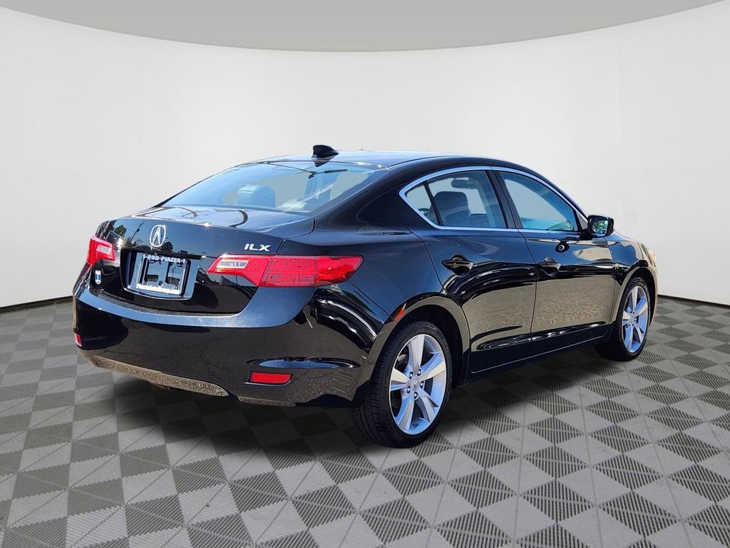 Used 2015 Acura ILX FWD image 4