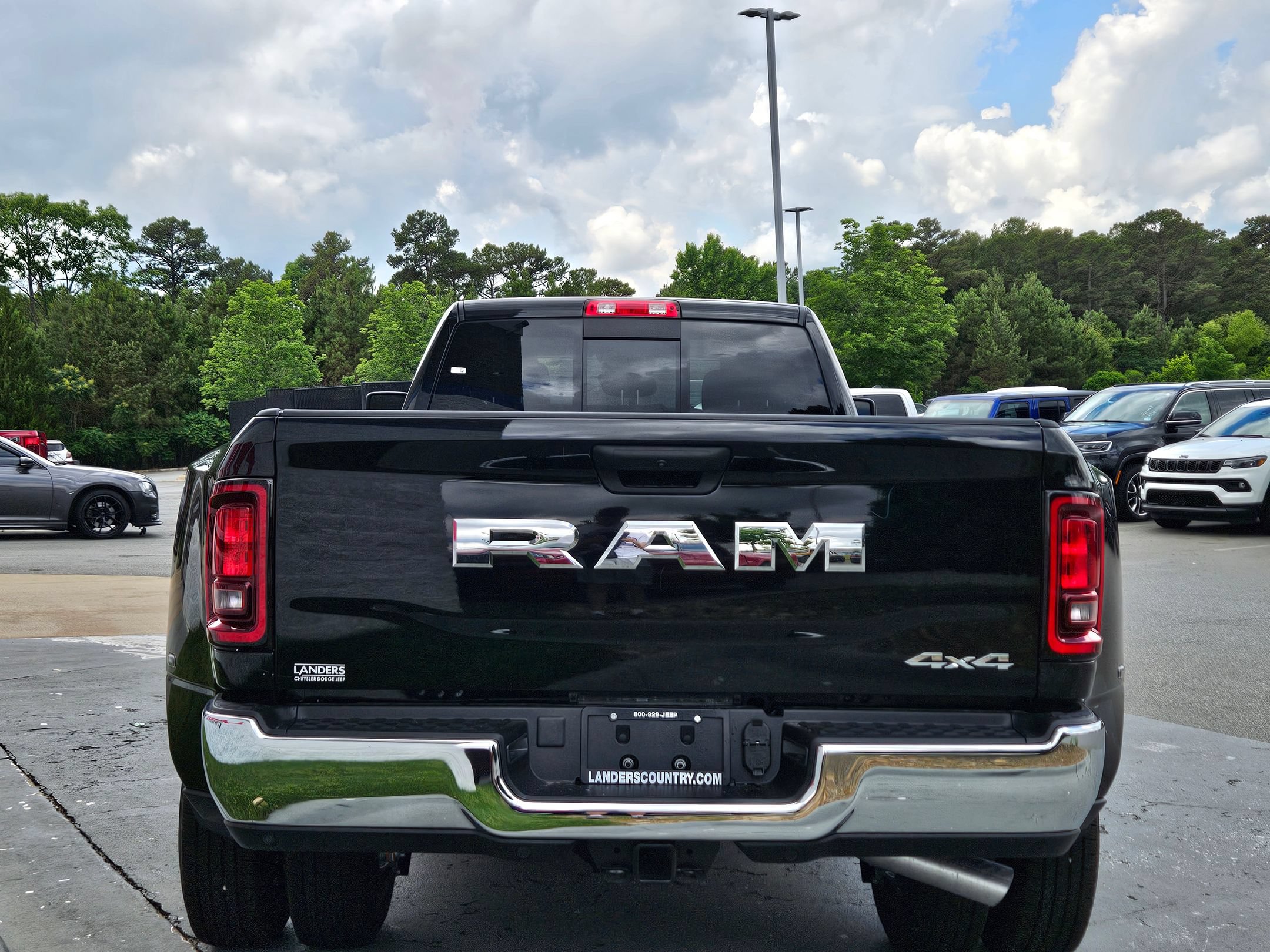 New 2026 RAM 3500 Tradesman AWD/4WD image 6