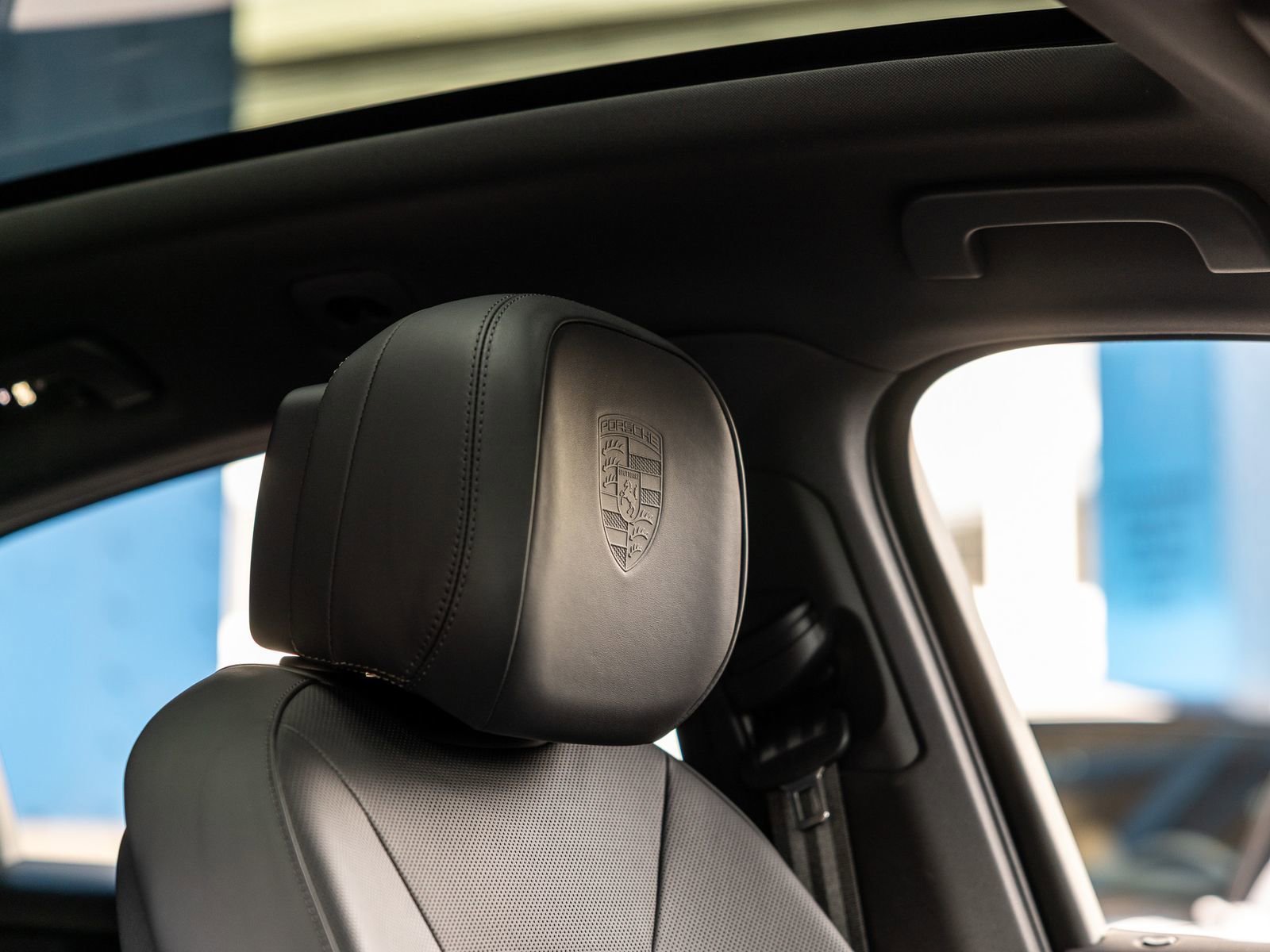 Certified 2025 Porsche Cayenne Coupe image 54