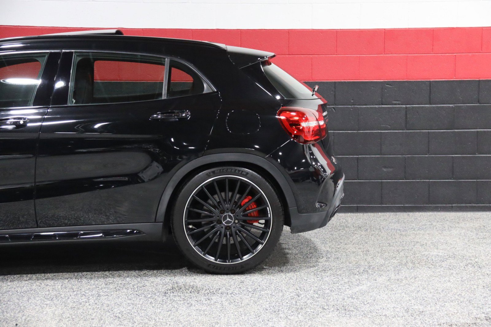 Used 2018 Mercedes-Benz GLA 45 AMG 4MATIC w/ Multimedia Package image 20