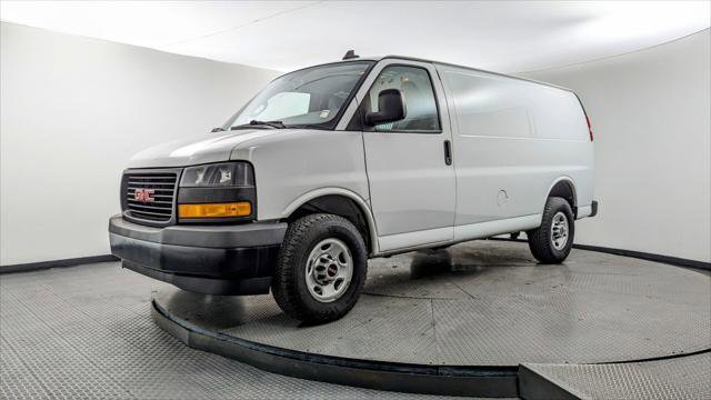 Used 2021 GMC Savana 2500 RWD image 2