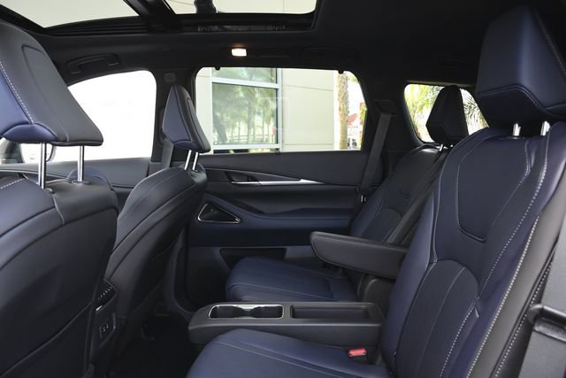 New 2026 INFINITI QX60 Sport w/ Dark Cargo Package image 28