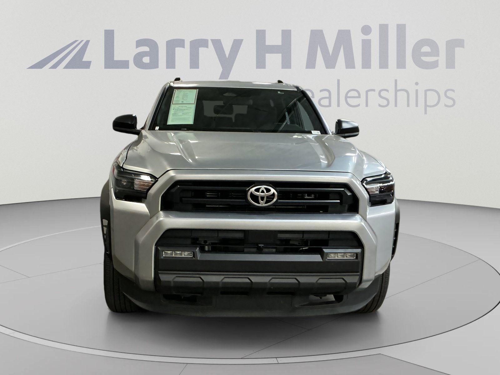 Certified 2025 Toyota 4Runner SR5 AWD/4WD image 8