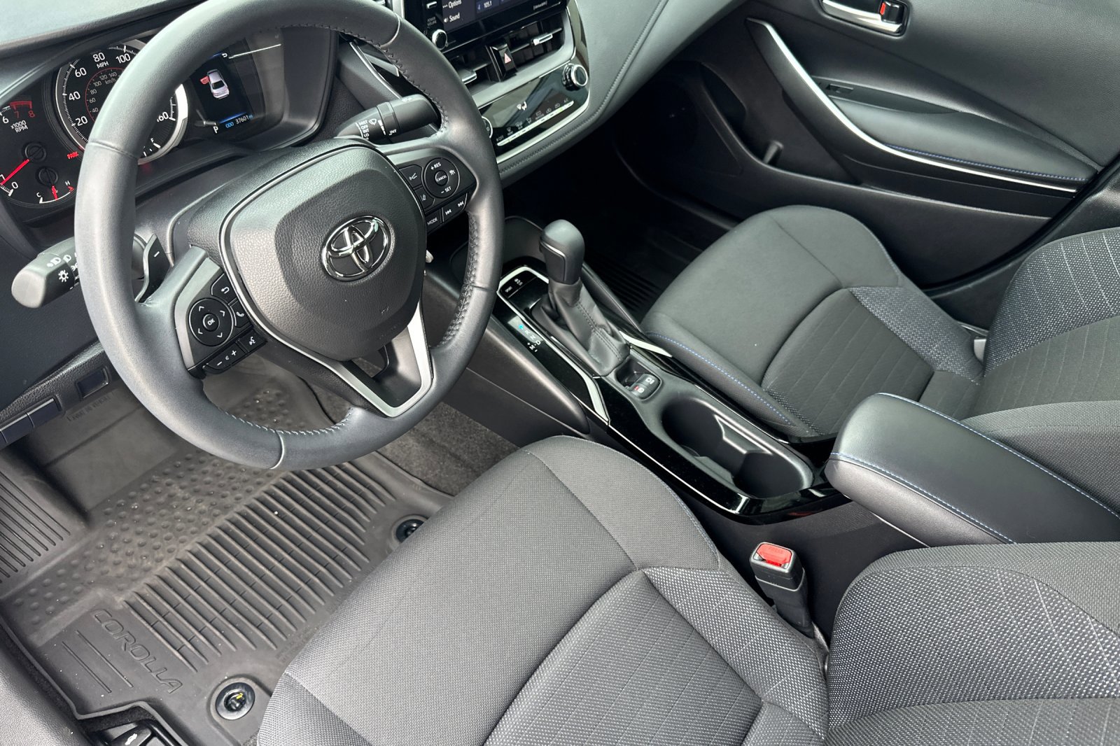 Used 2021 Toyota Corolla SE image 11