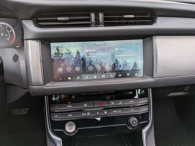 Used 2019 Jaguar XF Prestige image 14