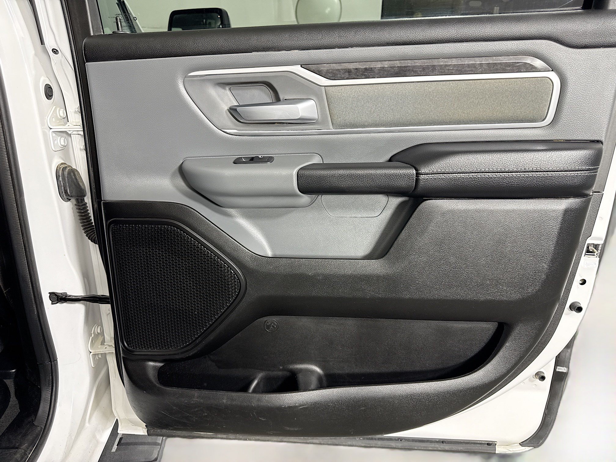 Used 2023 RAM 1500 Big Horn AWD/4WD image 28
