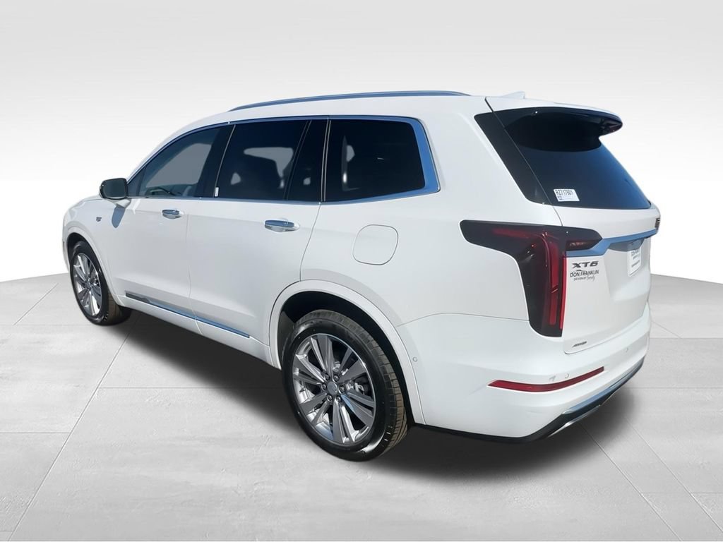 Used 2024 Cadillac XT6 Premium Luxury w/ Technology Package AWD/4WD image 6