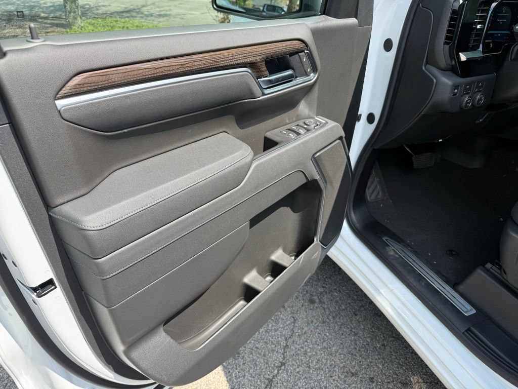 New 2026 Chevrolet Silverado 1500 LT AWD/4WD image 13