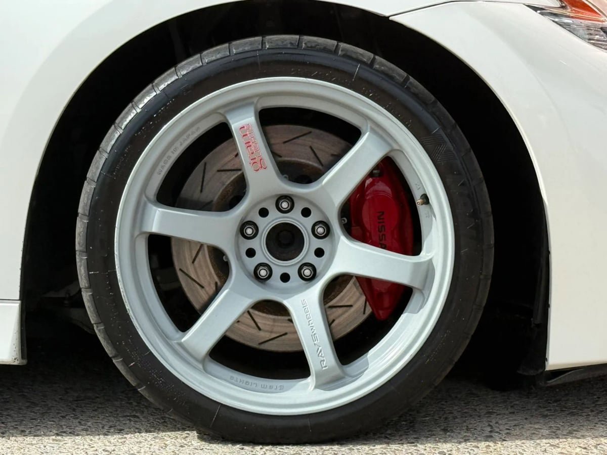 Used 2019 Nissan 370Z NISMO RWD image 25