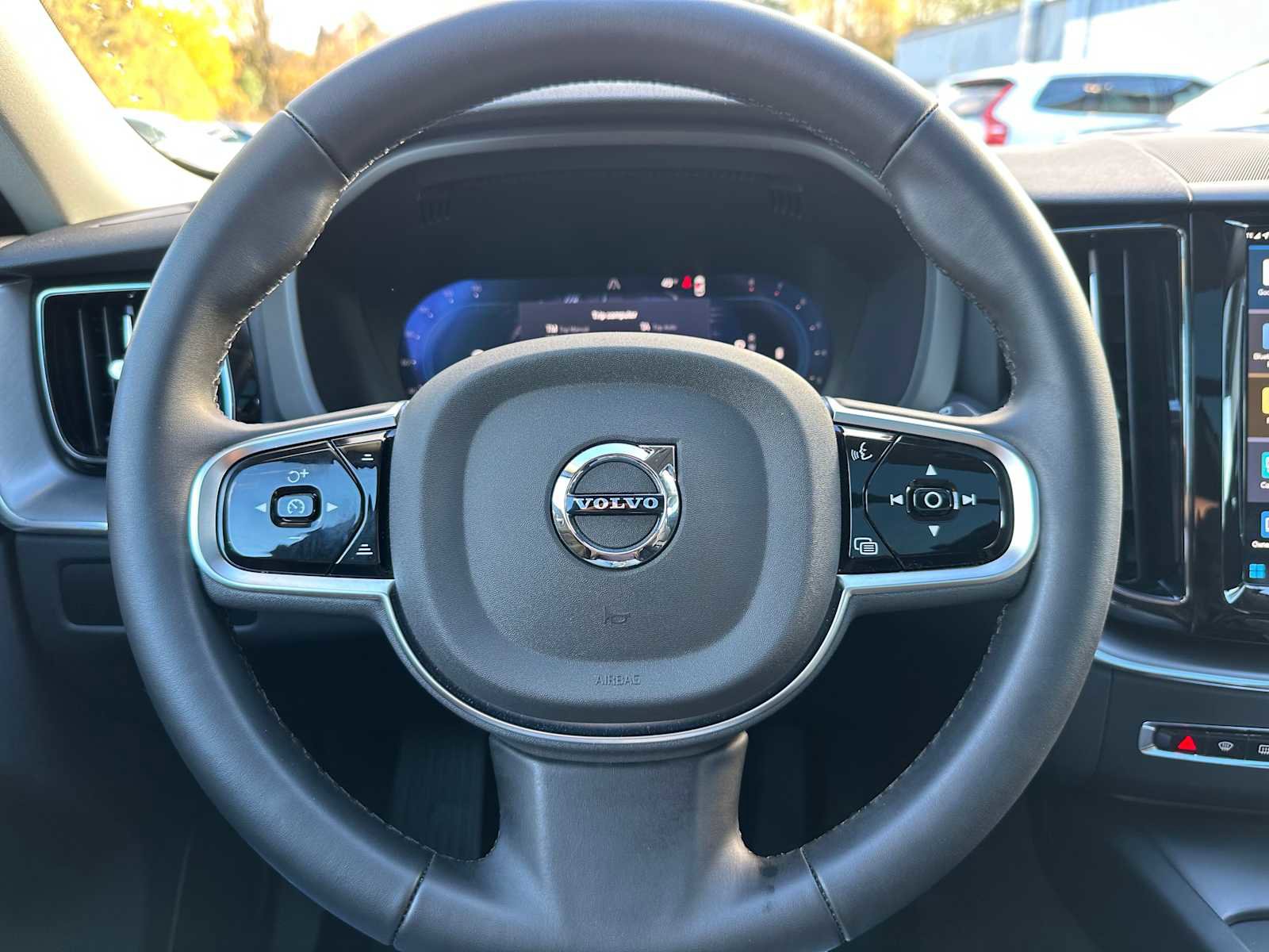 Used 2025 Volvo XC60 B5 Plus w/ Protection Package Premier image 24