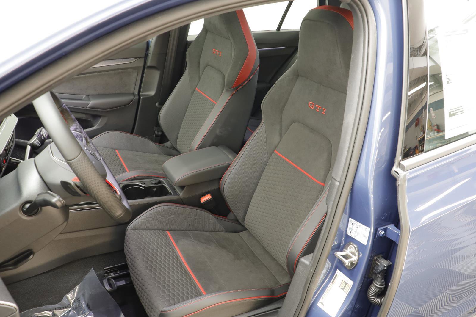 New 2026 Volkswagen Golf SE image 13