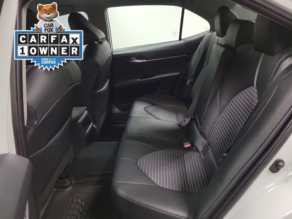 Used 2022 Toyota Camry SE image 23