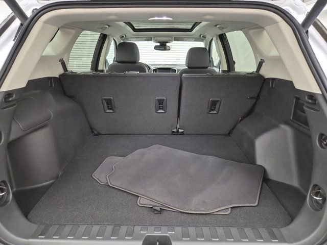 Used 2023 GMC Terrain Denali image 14