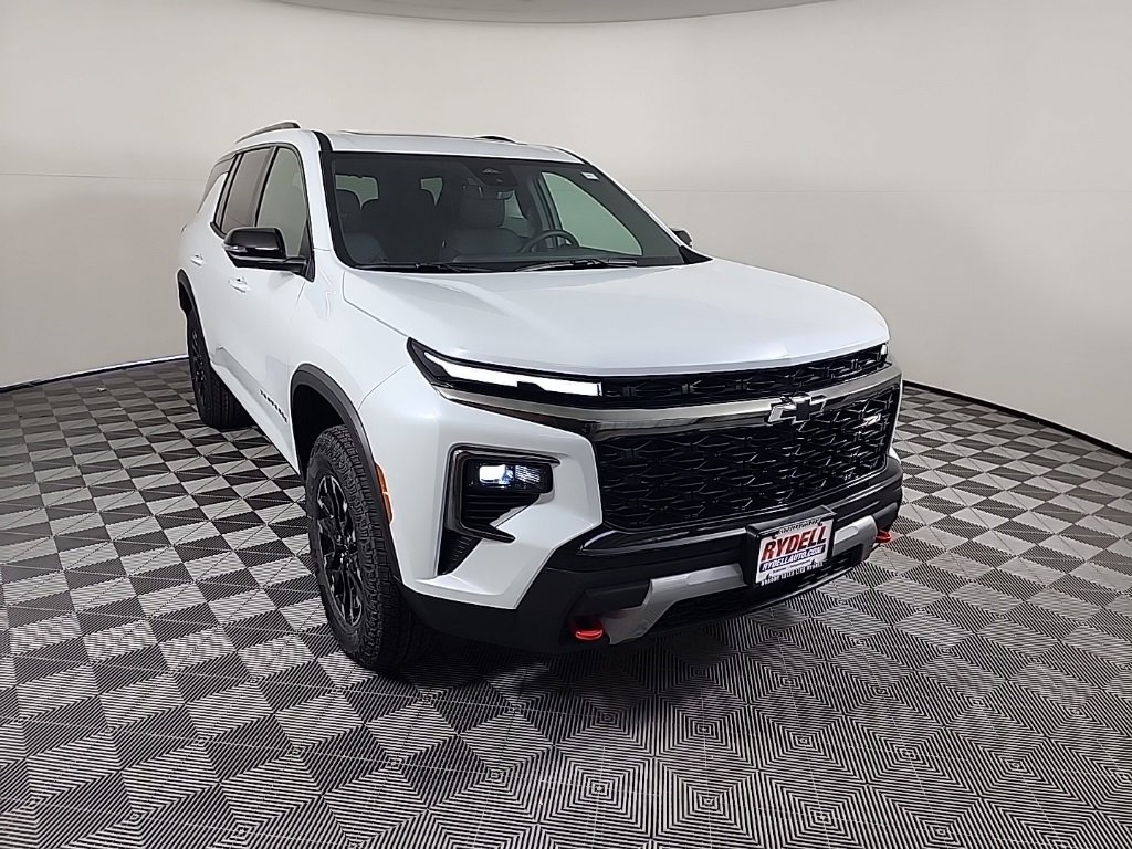 New 2026 Chevrolet Traverse Z71 w/ Driver Confidence Package image 2