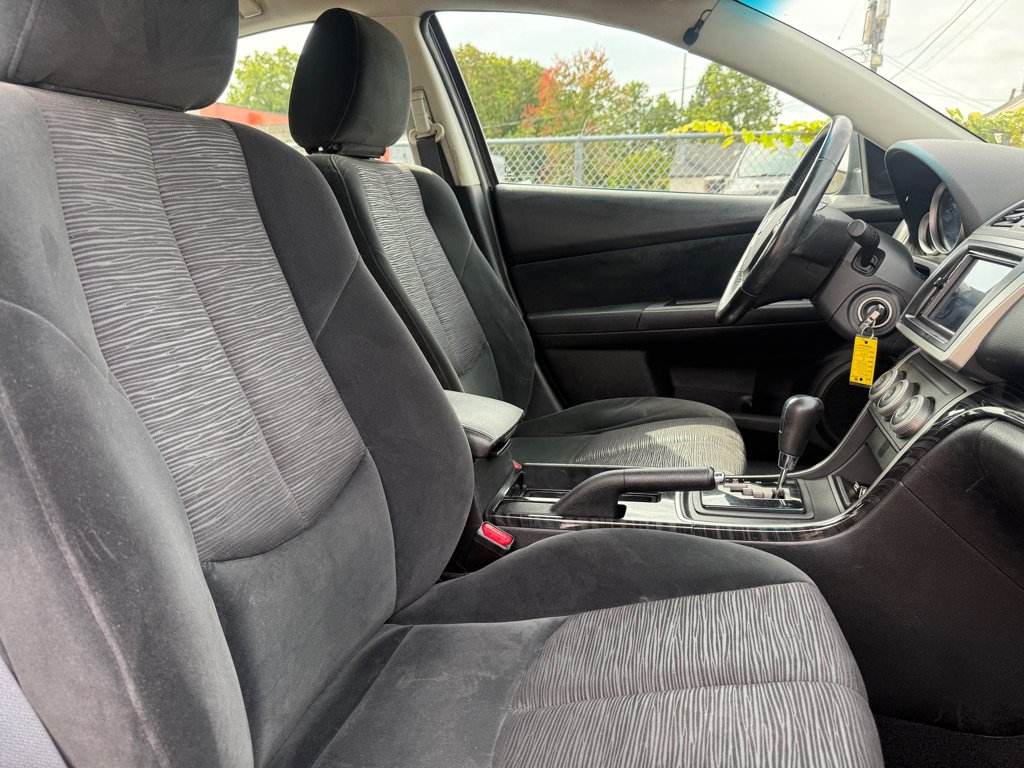 Used 2010 MAZDA MAZDA6 i Touring FWD image 8