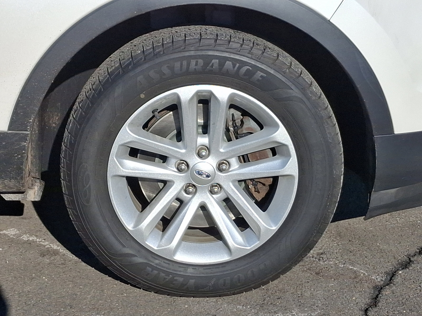 Used 2015 Ford Explorer XLT image 8