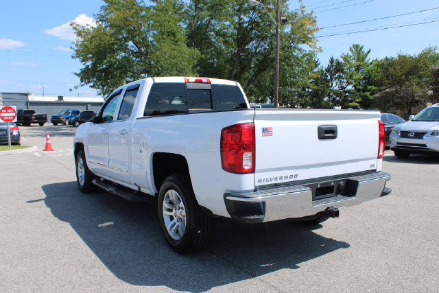 Used 2018 Chevrolet Silverado 1500 LTZ AWD/4WD image 37