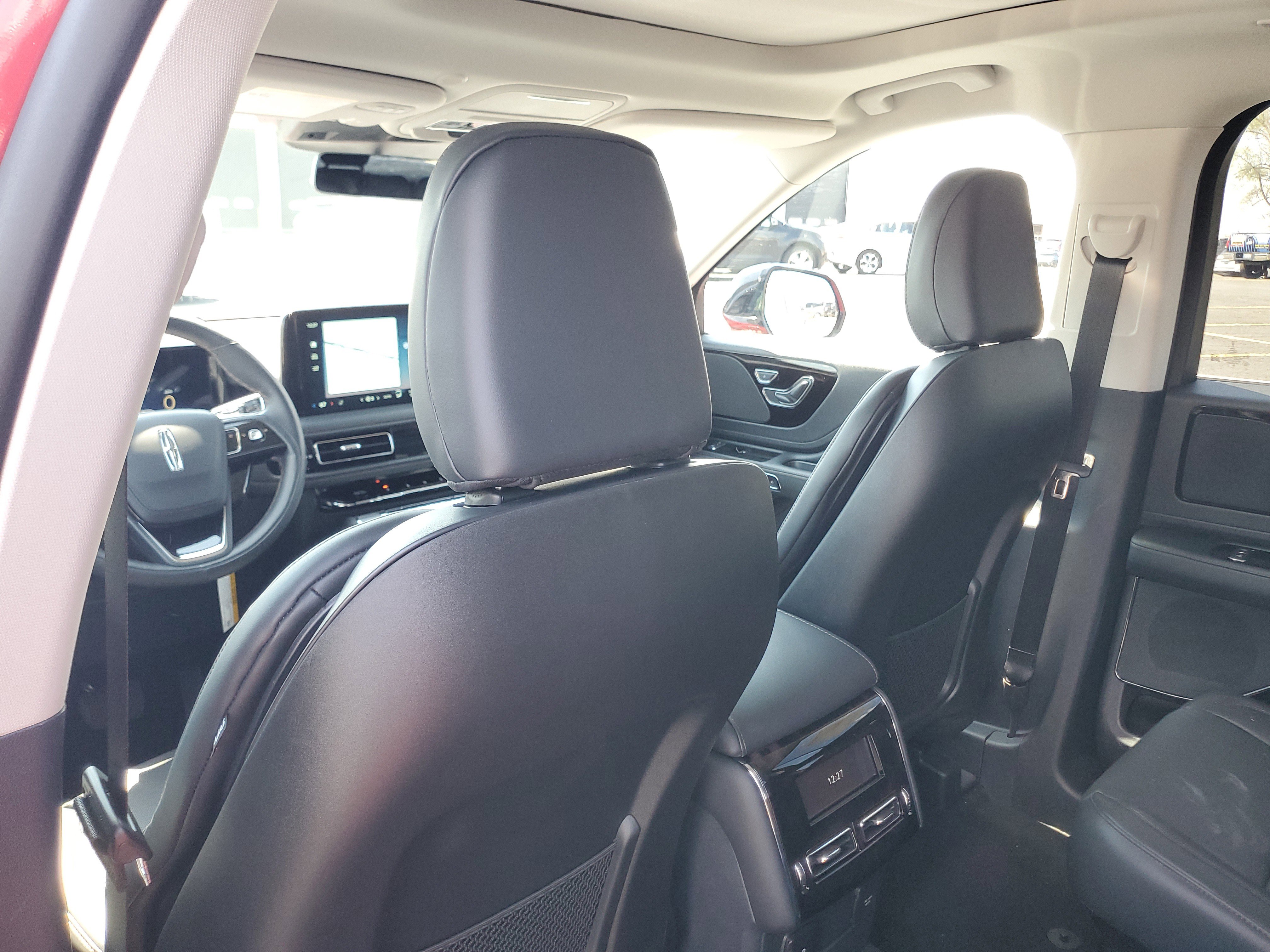 New 2026 Lincoln Aviator AWD image 23