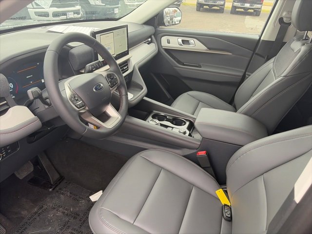 New 2026 Ford Explorer Active image 16