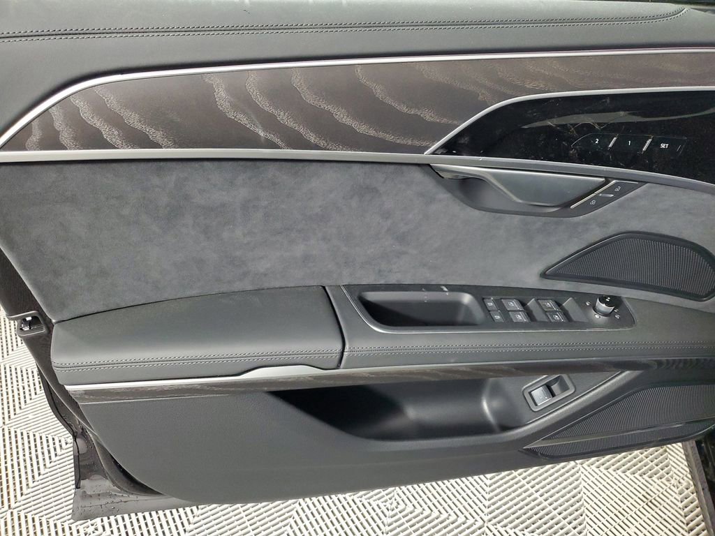 New 2026 Audi A8 L 3.0T image 19