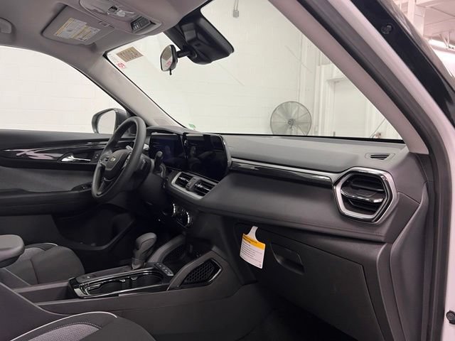 New 2026 Chevrolet TrailBlazer LS w/ LS Convenience Package AWD/4WD image 21