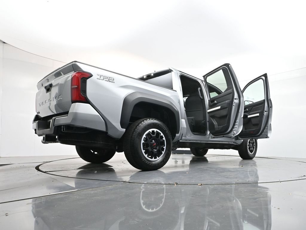 Used 2024 Toyota Tacoma TRD Off-Road image 41