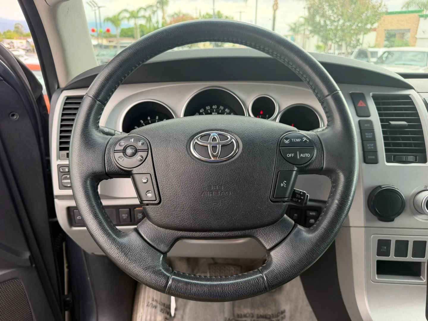 Used 2008 Toyota Sequoia Limited RWD image 41
