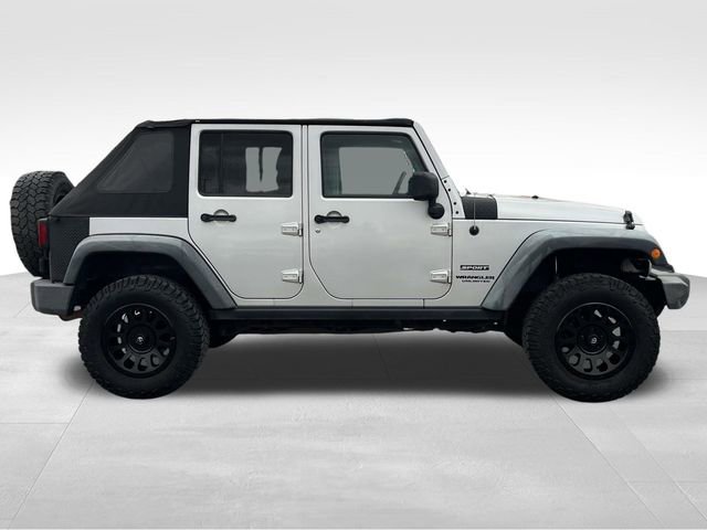 Used 2010 Jeep Wrangler Unlimited Sport image 8