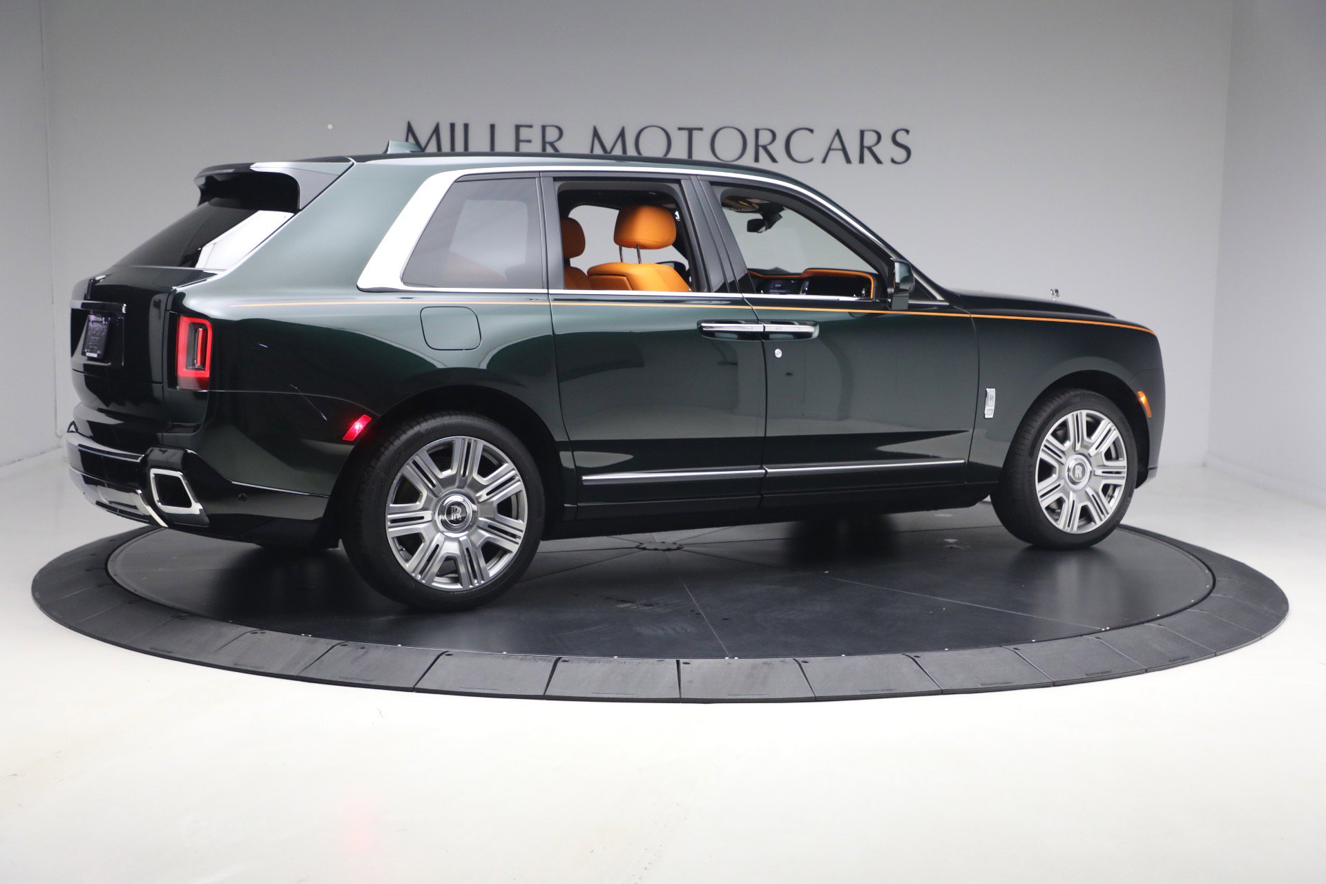 Certified 2026 Rolls-Royce Cullinan AWD/4WD image 6