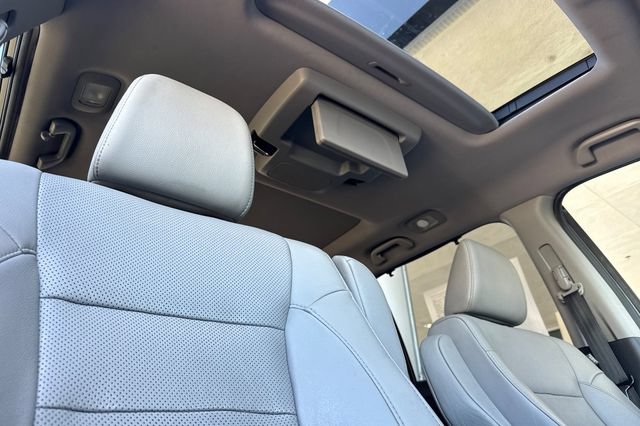Used 2019 Honda Pilot Elite image 21