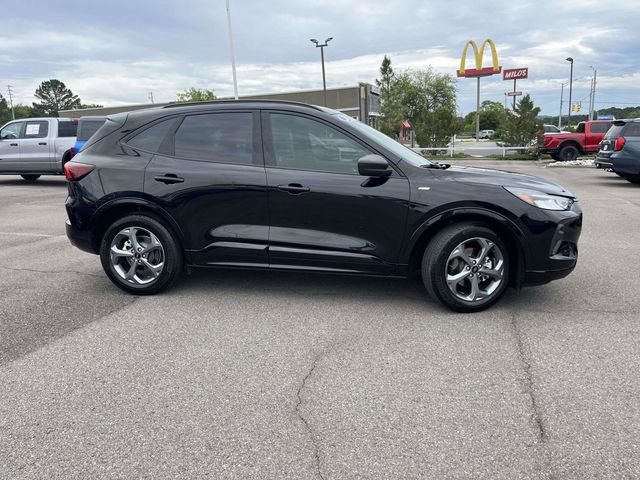Certified 2024 Ford Escape ST-Line w/ Tech Pack #1 FWD image 3