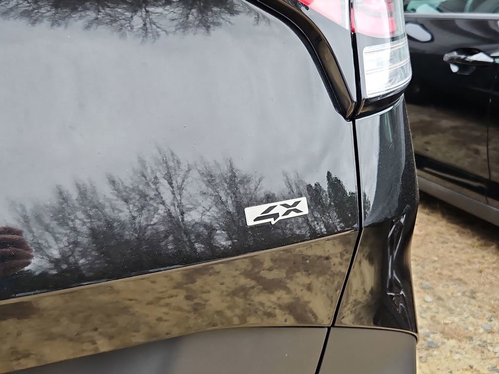 Used 2024 Kia Sportage LX image 6