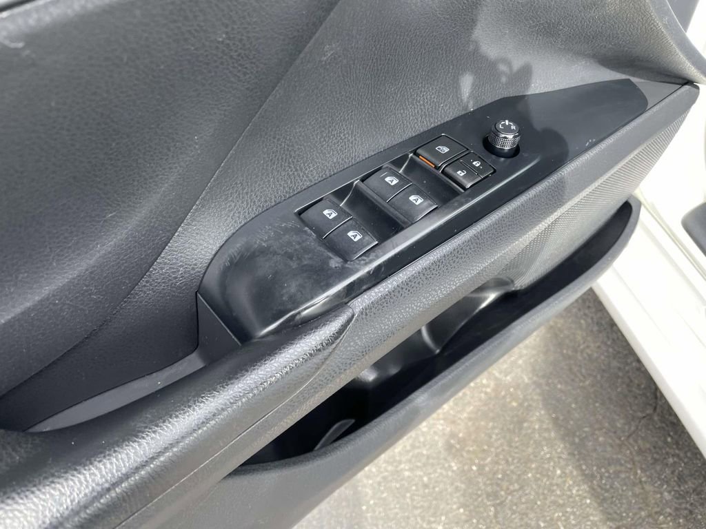 Used 2019 Toyota Camry LE image 26