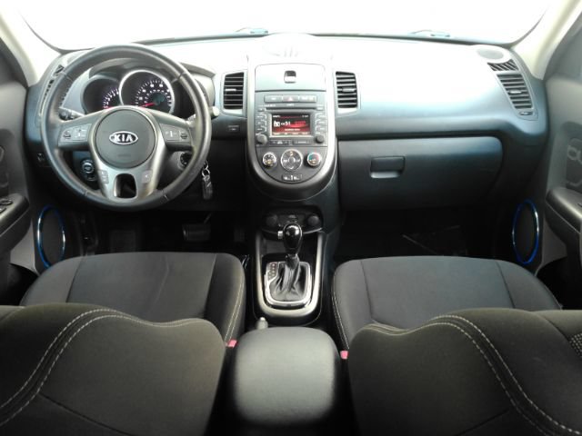 Used 2012 Kia Soul + w/ Audio Pkg FWD image 3