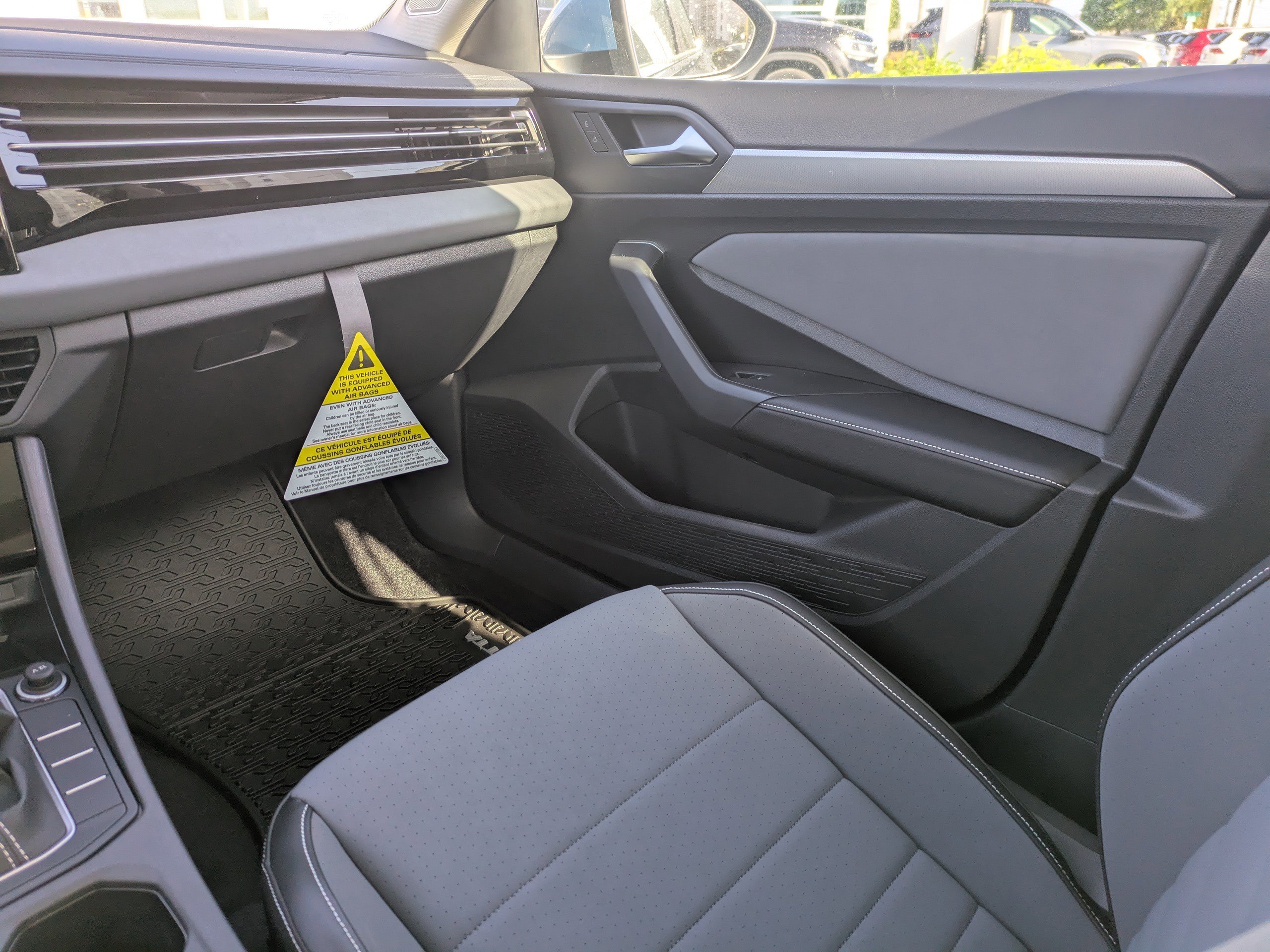 New 2026 Volkswagen Jetta SE FWD image 16