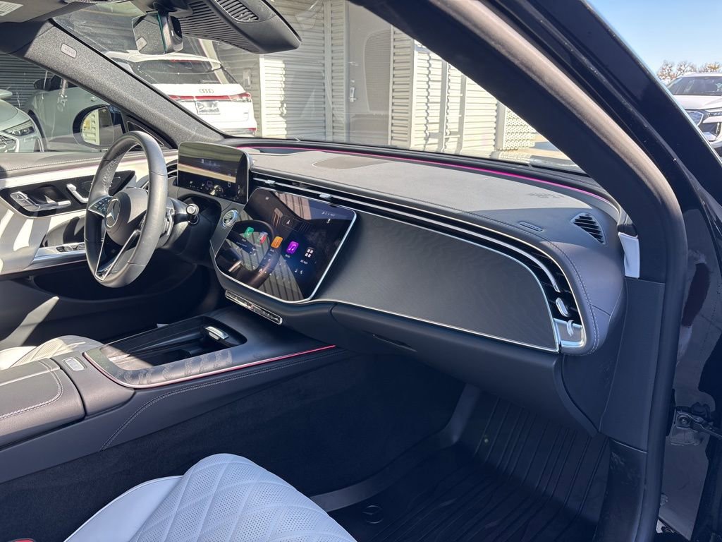 Used 2025 Mercedes-Benz E 450 4MATIC Sedan image 15