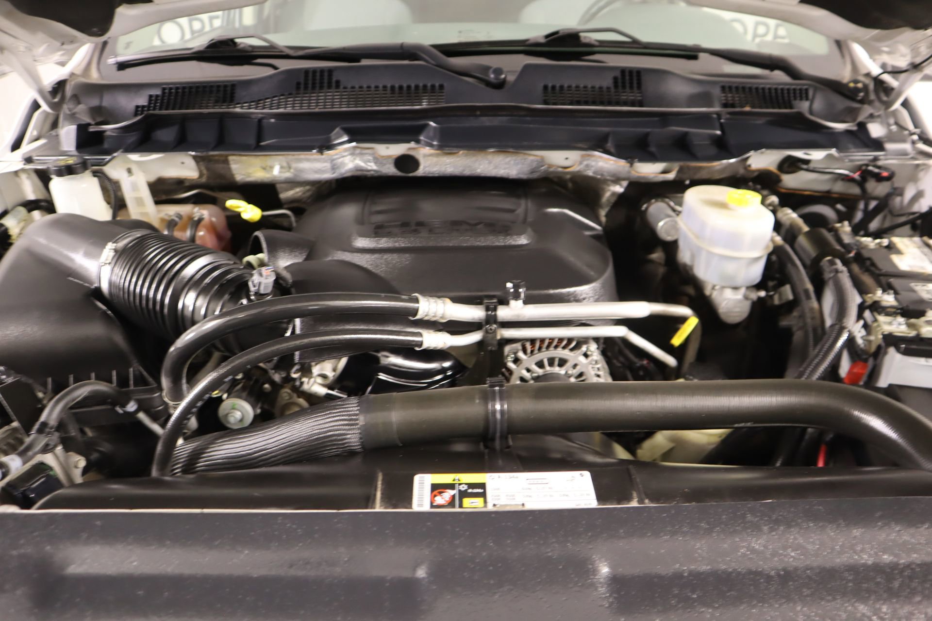 Used 2018 RAM 2500 Tradesman w/ Chrome Appearance Group image 18