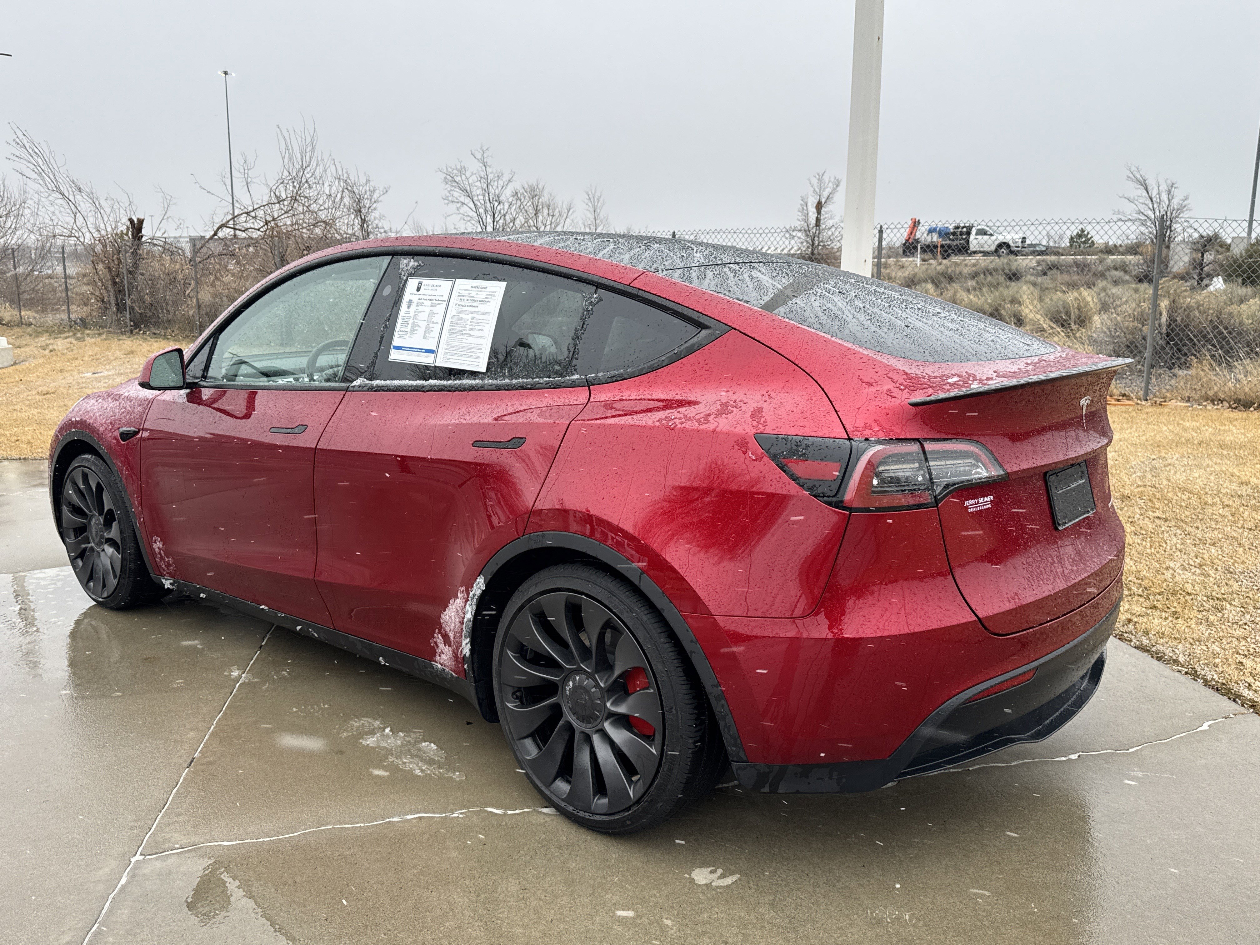 Used 2024 Tesla Model Y Performance image 3