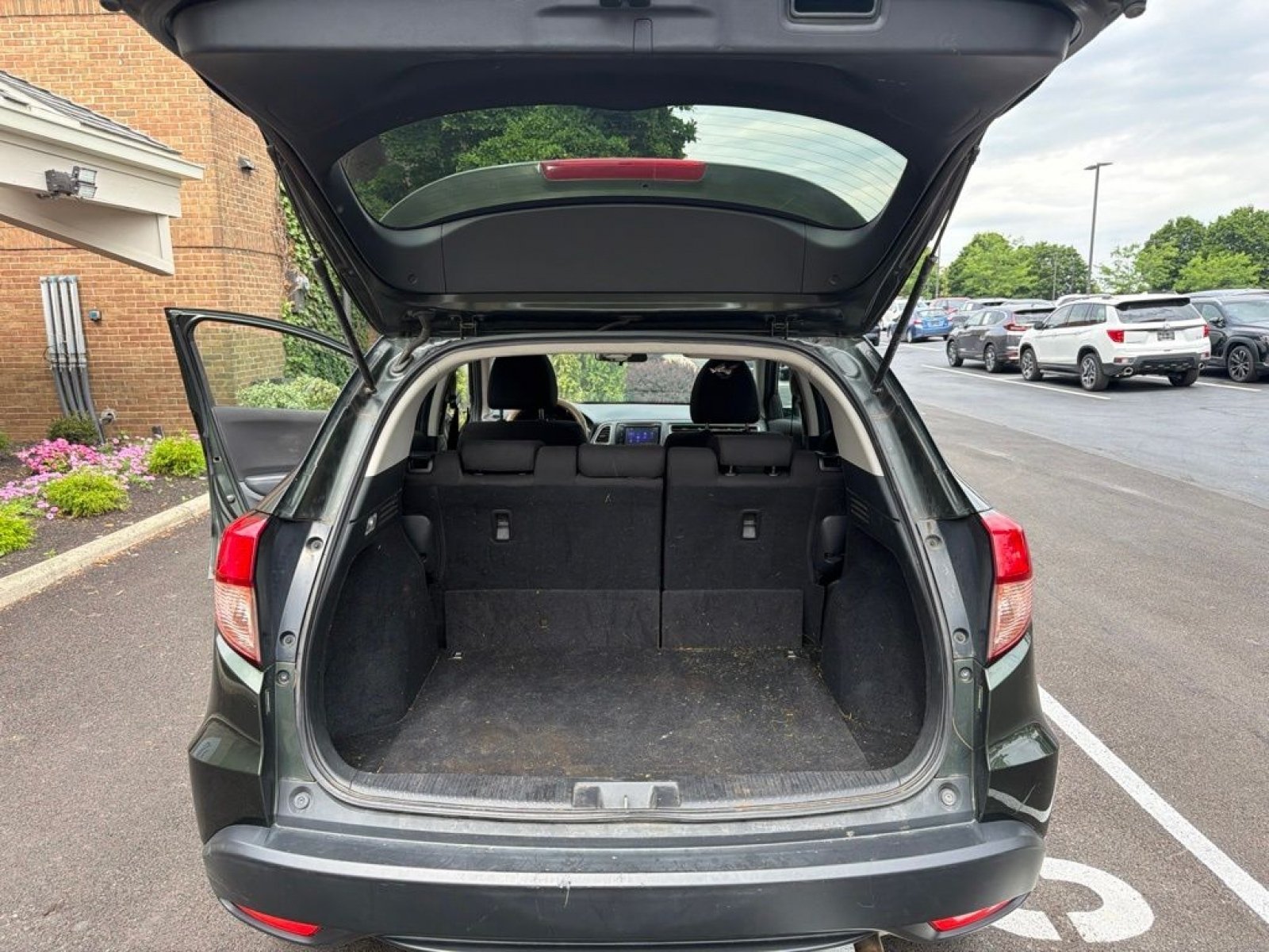 Used 2017 Honda HR-V EX image 12