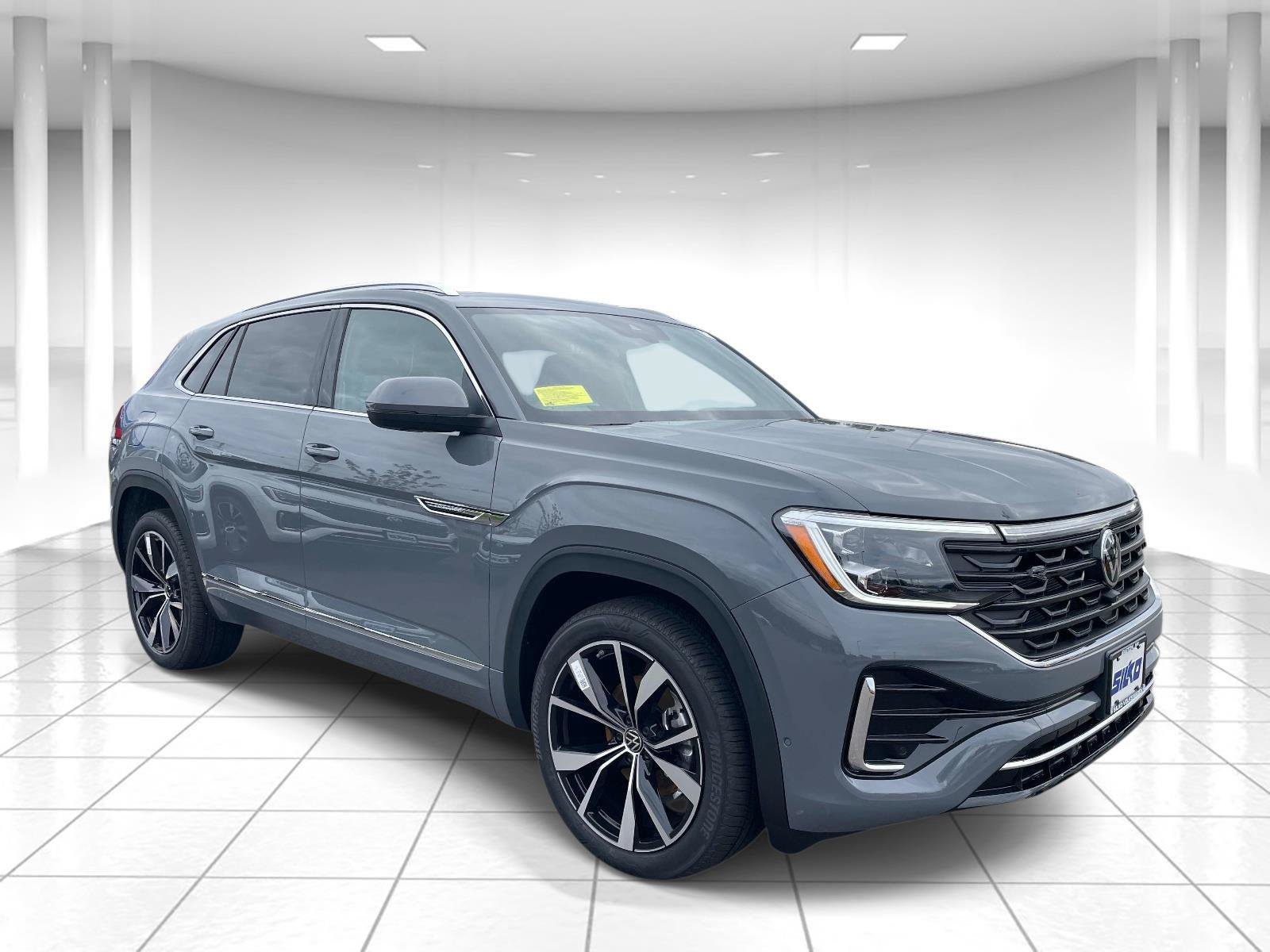 New 2026 Volkswagen Atlas Cross Sport SEL Premium R-Line AWD/4WD image 1