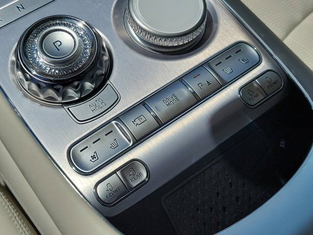 Used 2025 Genesis G90 3.5T image 34
