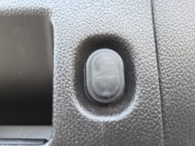 Used 2015 GMC Yukon XL SLE w/ Convenience Package image 13