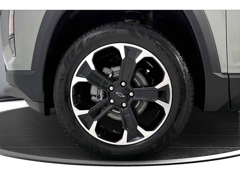 New 2026 Chevrolet Equinox LT w/ Convenience Package II image 13