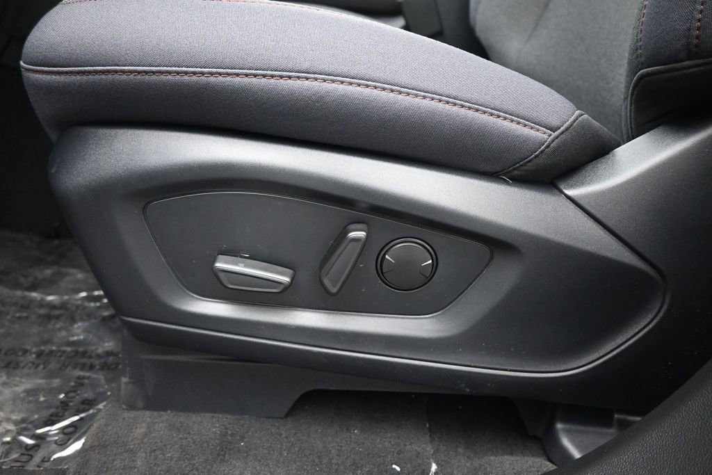 New 2026 Ford Explorer Active RWD image 10