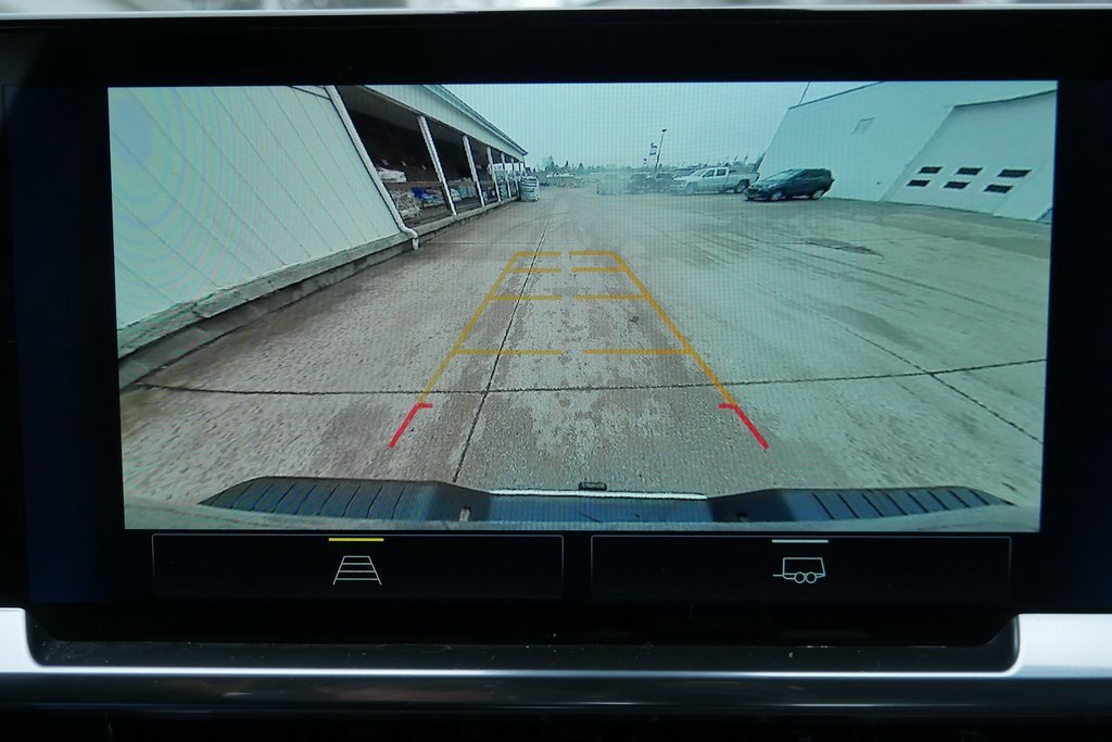 Used 2025 Chevrolet Silverado 2500 LT w/ Convenience Package image 17