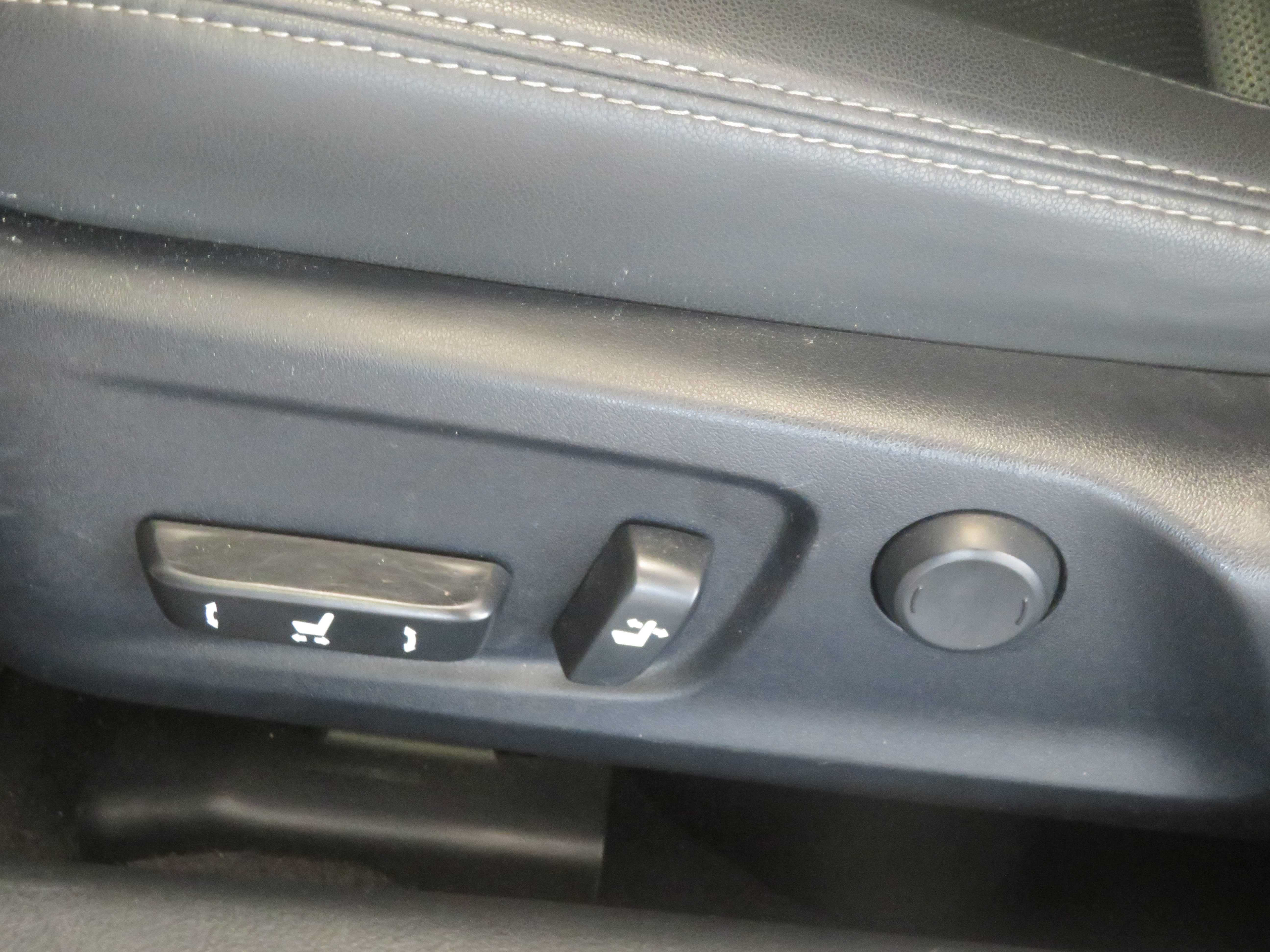 Used 2018 Lexus IS 300 w/ Accessory Package 2 RWD image 16