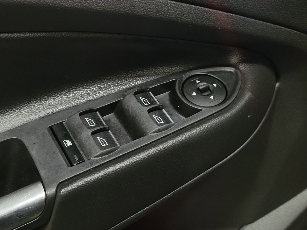 Used 2017 Ford Escape Titanium AWD/4WD image 27