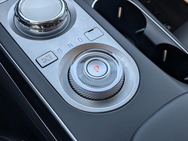 Used 2024 Genesis GV70 2.5T AWD/4WD image 11