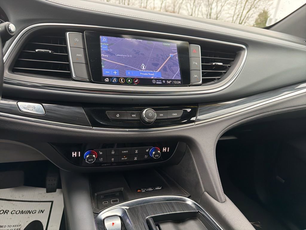 Used 2024 Buick Enclave Premium image 15