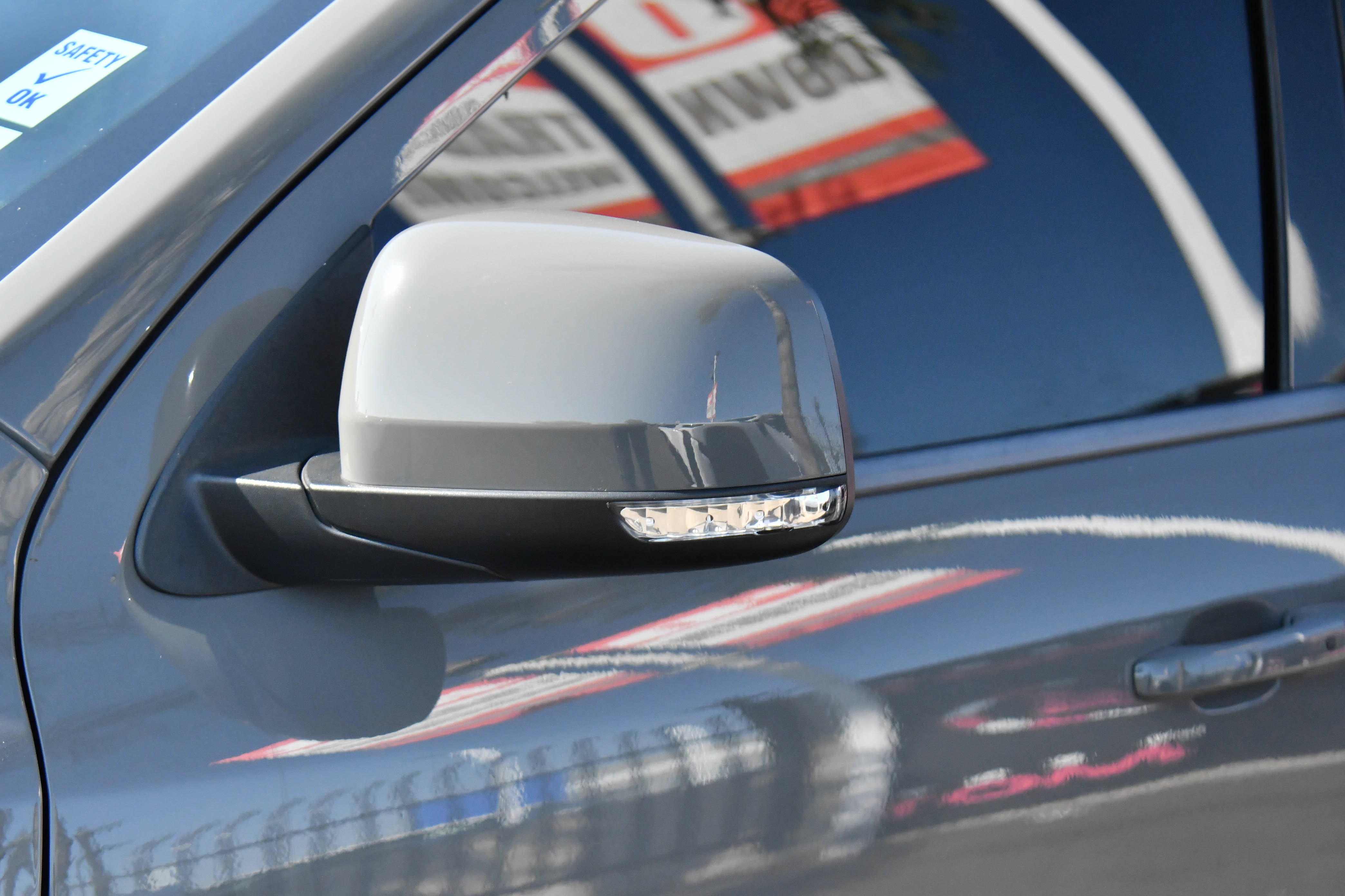 Used 2021 Dodge Durango R/T w/ Technology Group RWD image 13